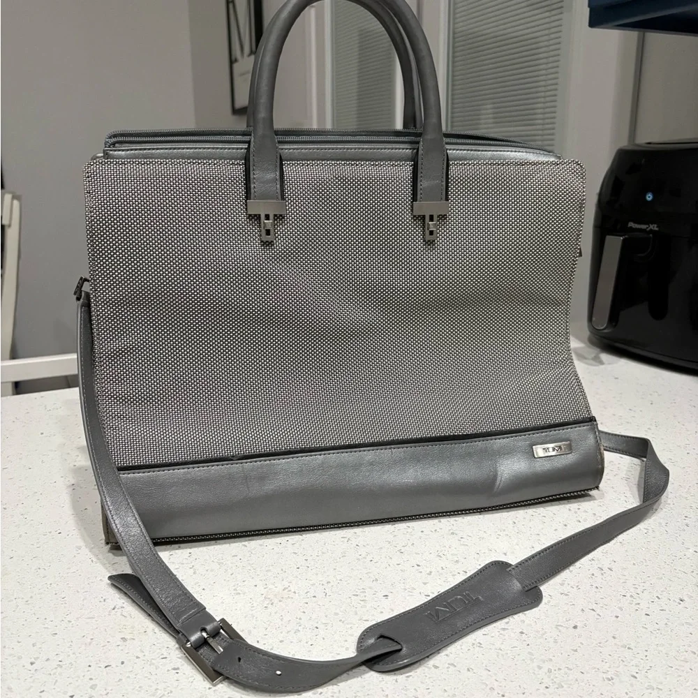 Tumi Gray Textured Men's Briefcase with Shoulder Strap